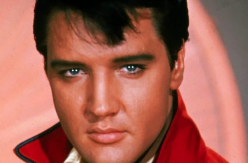  Tienen un parecido asombroso con su abuelo. Cómo lucen las gemelas nietas de Elvis Presley.