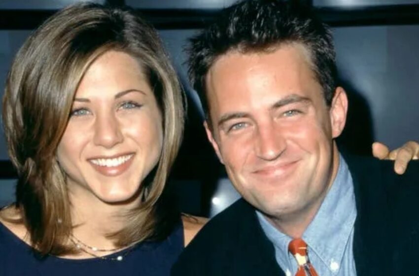  Jennifer Aniston finalmente cuenta ‘todo’ lo que sabe sobre Matthew Perry después de comunicarse con él antes de su muerte.