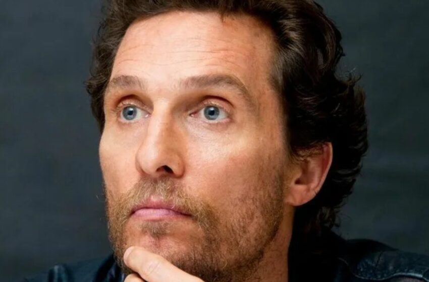  El hijo de Matthew McConaughey sorprende a los fans con su atractivo y la ‘complexión’ de su madre en una salida con su papá