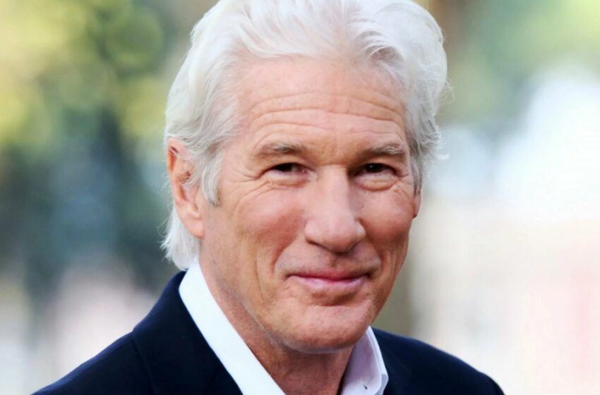  El matrimonio de Richard Gere con su esposa 33 años más joven, quien alguna vez durmió en la calle, tiene una “fuerte energía kármica”.