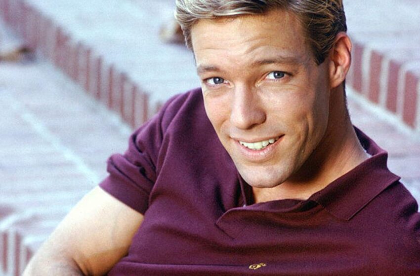  Richard Chamberlain se convirtió en el chico dorado después de “Dr. Kildare”: así luce hoy, a los 88 años.