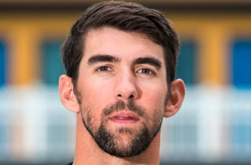  El nadador olímpico Michael Phelps da la bienvenida a su cuarto hijo y su primera foto sin camisa con el bebé genera debate