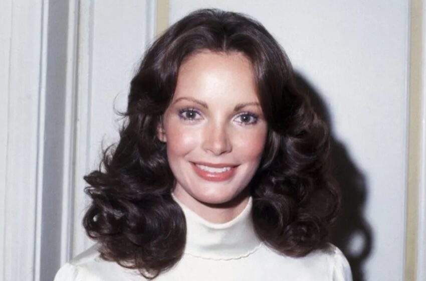 “Un recorrido por la mansión de la estrella”: Jaclyn Smith compartió fotos de su lujosa casa familiar comprada en 1991