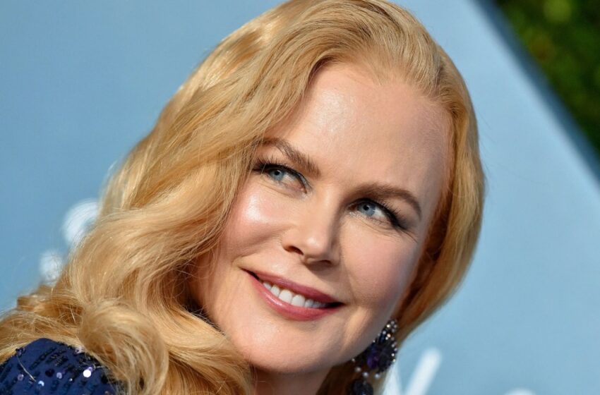  “Los Paparazzi no se Quedan Quietos”: Nicole Kidman, de 57 Años, Fue Fotografiada en la Playa con un Traje de Baño Azul!