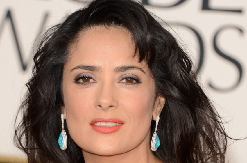  57 años de edad, Salma Hayek, posó en un body: ¿Su figura es tan impecable como solía ser?