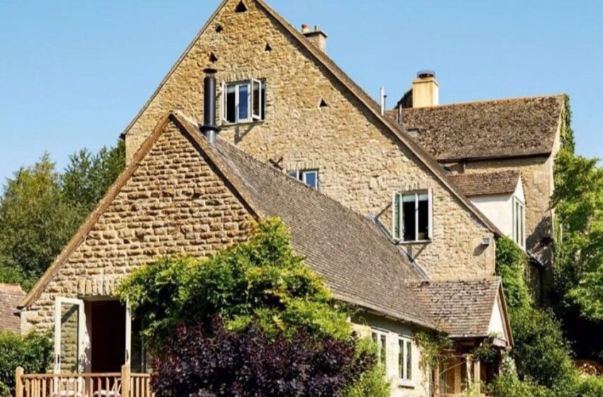 “Confort Inglés”: ¿Cómo es una Casa Ordinaria en un Tranquilo Pueblo Inglés?
