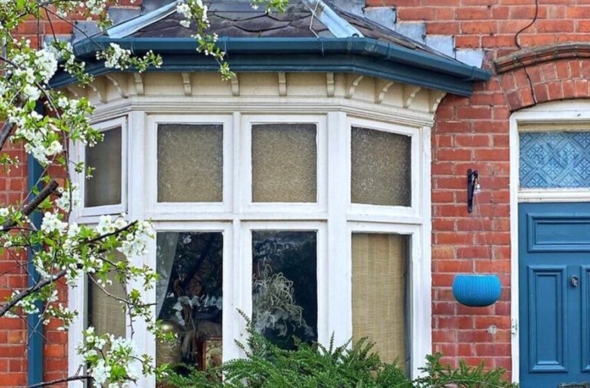 ¿Cómo viven realmente los británicos?: ¡Esta casa tradicional británica parece ordenada y acogedora, pero hay algo oculto detrás de estas fotos!