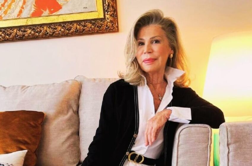 “La jubilación es tiempo para experimentar”: ¡Una arquitecta jubilada de 76 años de Milán es conocida en toda la red por sus looks a la moda!