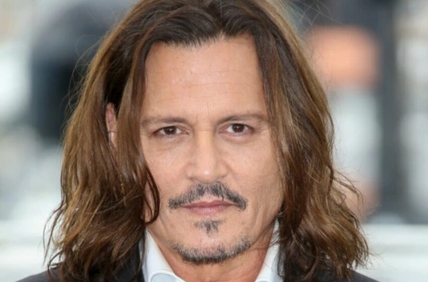  Los fans dicen que el actor ahora luce “saludable”: ¿Cómo se ve Johnny Depp con su nuevo corte de pelo corto?