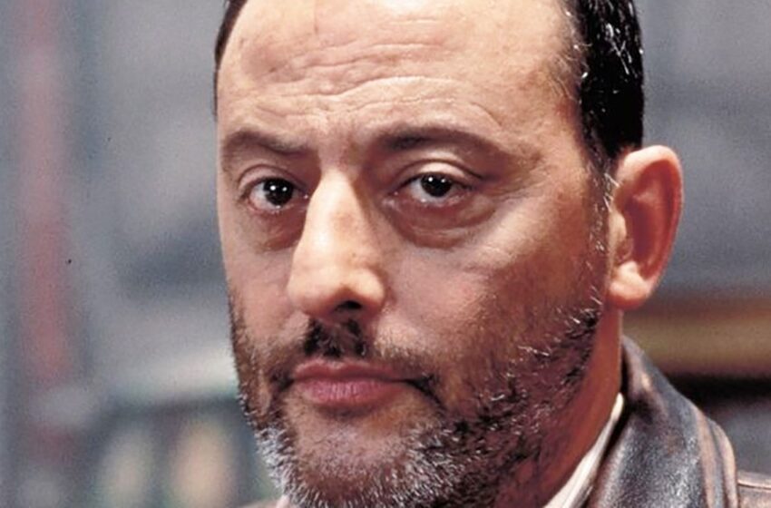  ¿Fue la chica atraída por el dinero o por el carisma del actor?: ¡Jean Reno fue visto con su joven esposa, 24 años menor que él!