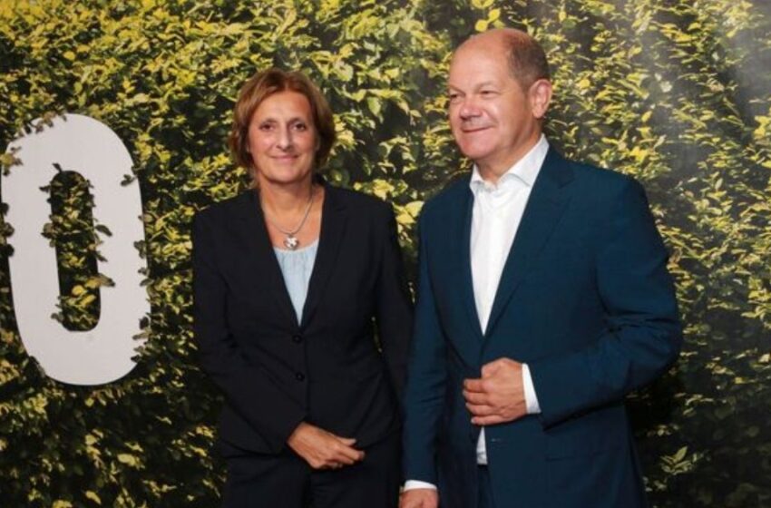  “Qué chica tan agradable y atractiva”: ¿Cómo lucía la esposa de Olaf Scholz en su juventud?