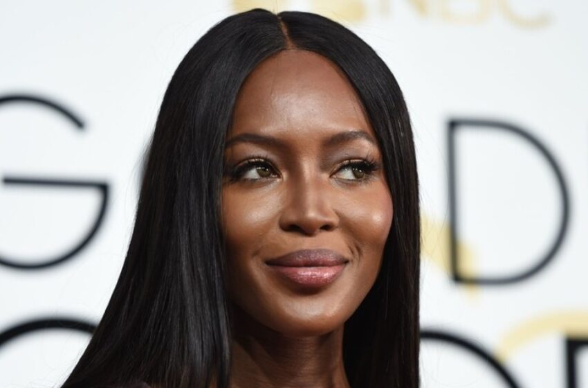  53-Year-Old Naomi Campbell Publicó una Foto Rara con Dos Hijos Nacidos Por una Madre Sustituta: ¡Los Fans Están Preocupados por la Salud del Hijo de la Modelo!