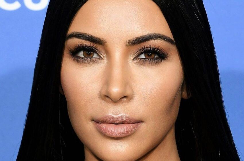 “¿Cuántas costillas se quitó?” Kim Kardashian sorprendió a la audiencia con su aspecto en un corsé extremadamente ajustado en el Met Gala 2024.