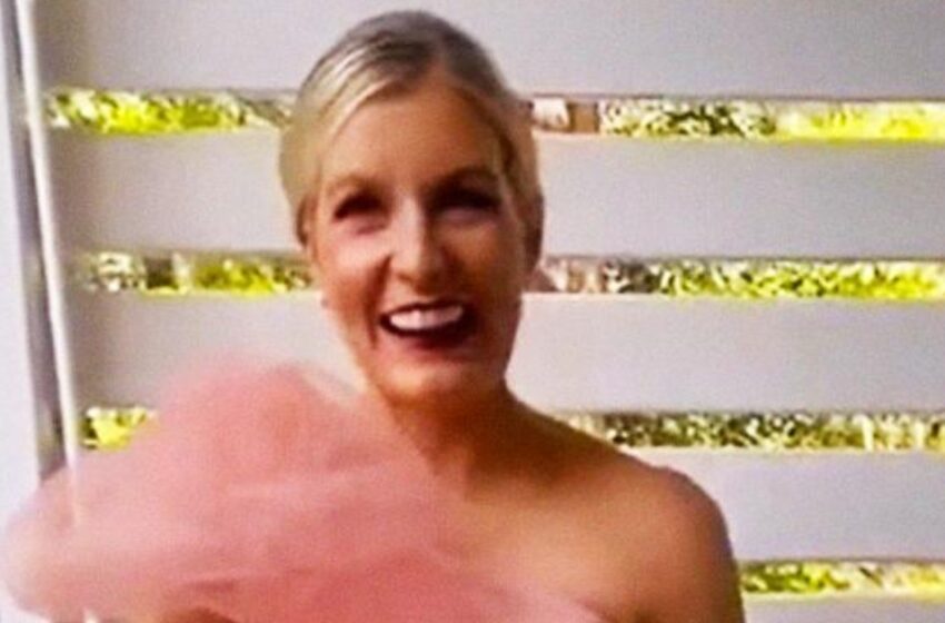  Los Invitados Criticaron a la Novia por su Vestido “Feo”: ¿Cuál Fue su Respuesta que Calló a los Críticos?