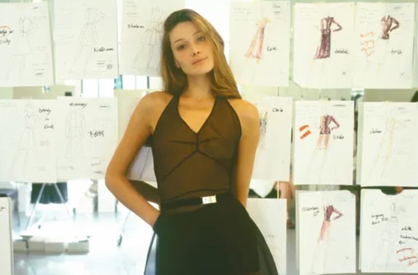 “La modelo tuvo un romance con un estudiante y dio a luz a un hijo”: ¿Cómo luce ahora el hijo adulto de Carla Bruni?