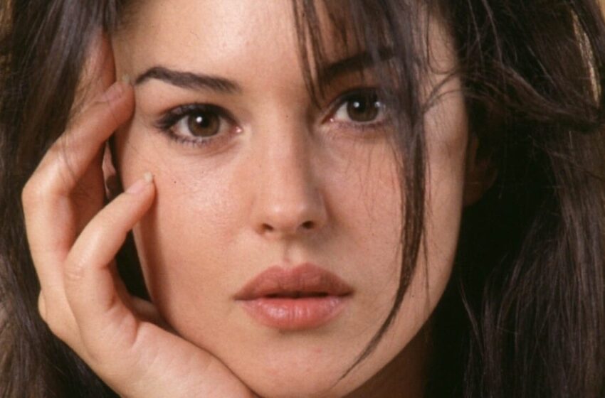 “No puedes lucir de otra manera, cuando tu mamá es Bellucci”: Deva Cassel, de 19 años, fue capturada de vacaciones.