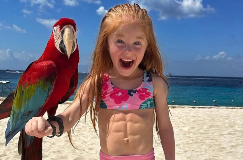 “Una Pequeña Culturista”: Niña Británica de 7 Años con Abdominales Fuertes Entrena 6 Horas al Día ¡Para Convertirse en Campeona Olímpica!