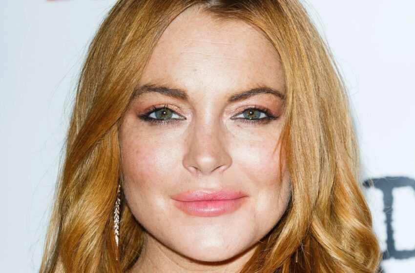 “¡Luces impresionante! Lindsay Lohan, de 37 años, mostró su figura delgada en una foto en bikini”