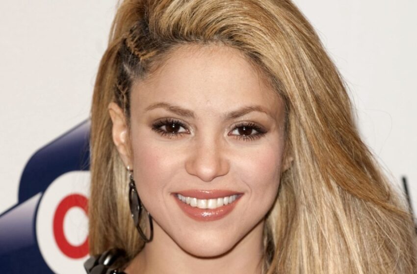  “La estrella con sus herederos”: Los paparazzi capturaron a Shakira con sus hijos por primera vez después de su difícil divorcio de Piqué.