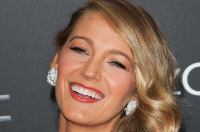  “Su parecido es realmente increíble”: ¡Blake Lively apareció en público con sus dos lindas hijas!