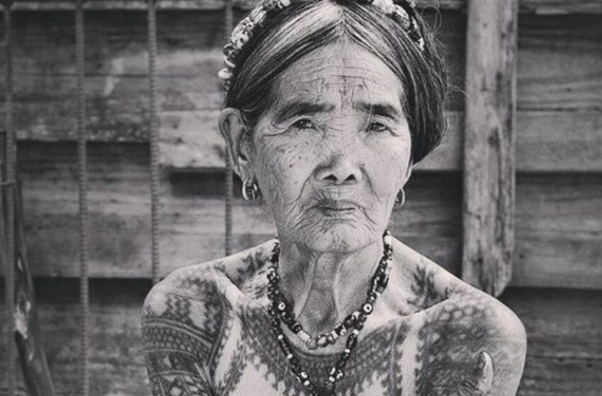 ‘Más Cool Que Cualquier Modelo’: ¡Un Tatuador de 106 Años se Convirtió en Estrella del Mundo del Modelaje!