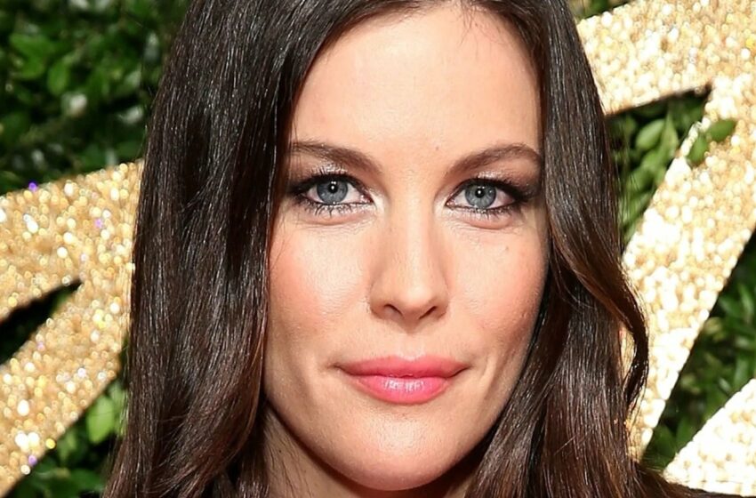 Liv Tyler Compartió Fotos Con Sus Hijos – Una Hija De Ocho Años Y Un Hijo De 19 Años: ¡Fotos Raras De La Familia De La Estrella!