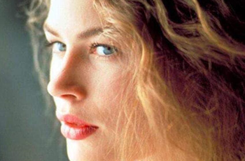 “¡Se Ve Tan Diferente Ahora!” Los Años No Perdonaron a la Belleza de la Película ‘Orquídea Salvaje’!