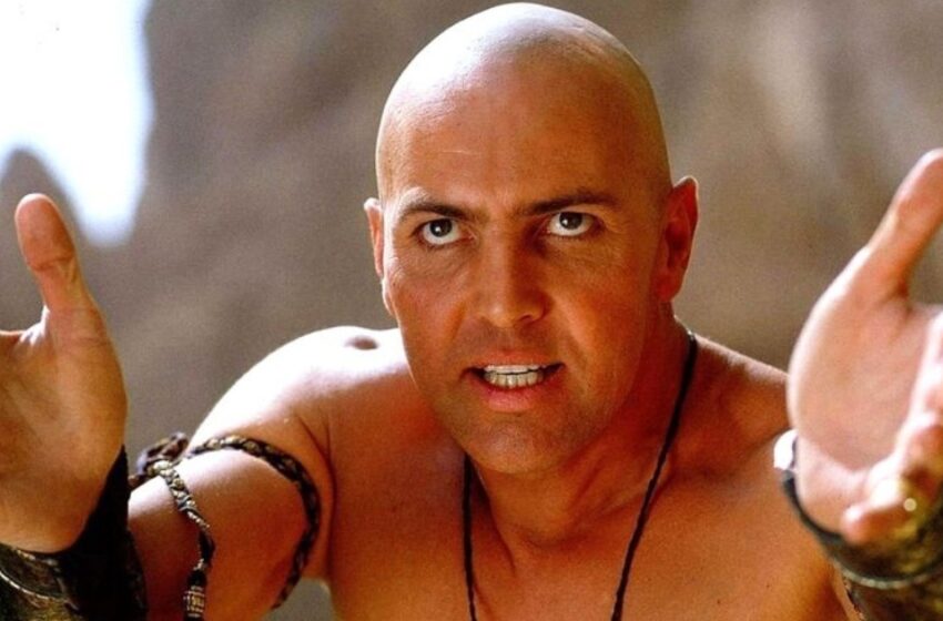 “Imhotep Se Ha Convertido en un Anciano Canoso”: ¿Cómo Luce Ahora el Actor de 62 Años de “La Momia”?