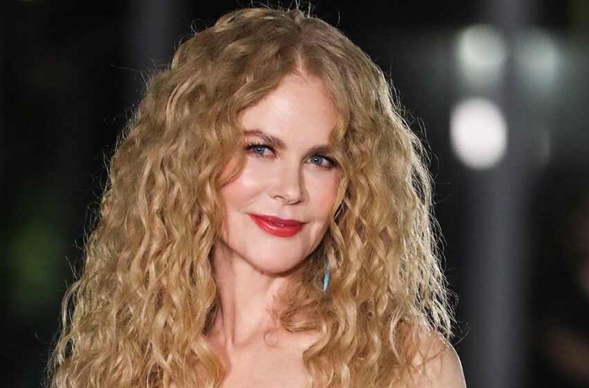 ¡Solo se le puede envidiar! Nicole Kidman, de 55 años, presumió de sus abdominales de acero en un atrevido vestido.