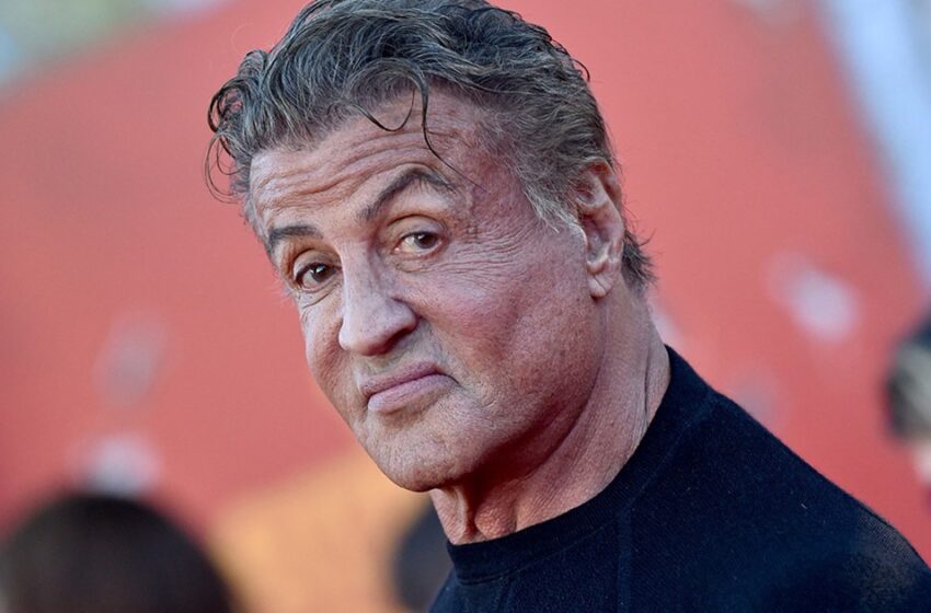  ¡26 Años Juntos! Stallone, de 77 años, fue visto en la piscina con su joven esposa