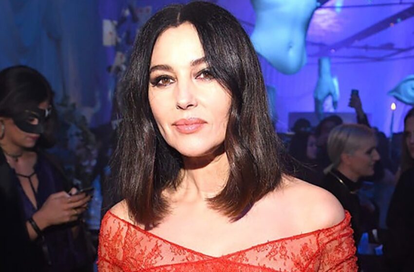 La belleza atemporal de Monica Bellucci: cómo la estrella de 56 años sigue cautivando a sus fans con su nuevo look.