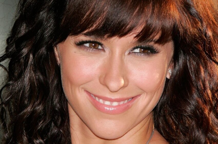 “¡Una actriz convertida en ama de casa!”: ¡Incluso los fans no reconocen a Jennifer Love Hewitt!