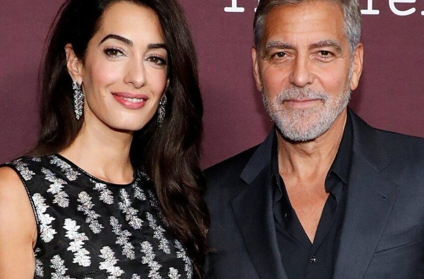  George y Amal Clooney Filmados Compartiendo un Apasionado Beso en una Cita en Italia: ¿Cuál Fue el Detalle que Dejó a Todos Perplejos?