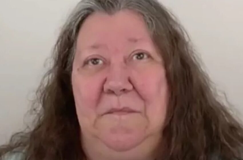 Nieta no reconoce a su abuela después de una sorprendente transformación en el salón de belleza.