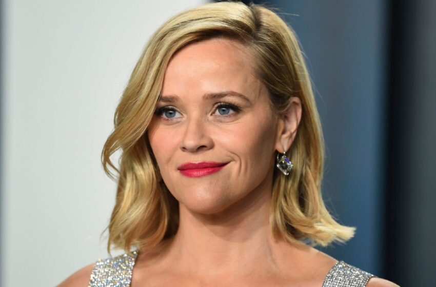 “¡Tan Parecidos Entre Sí!”: Reese Witherspoon Comparte Fotos Cálidas con Su Hijo Mayor