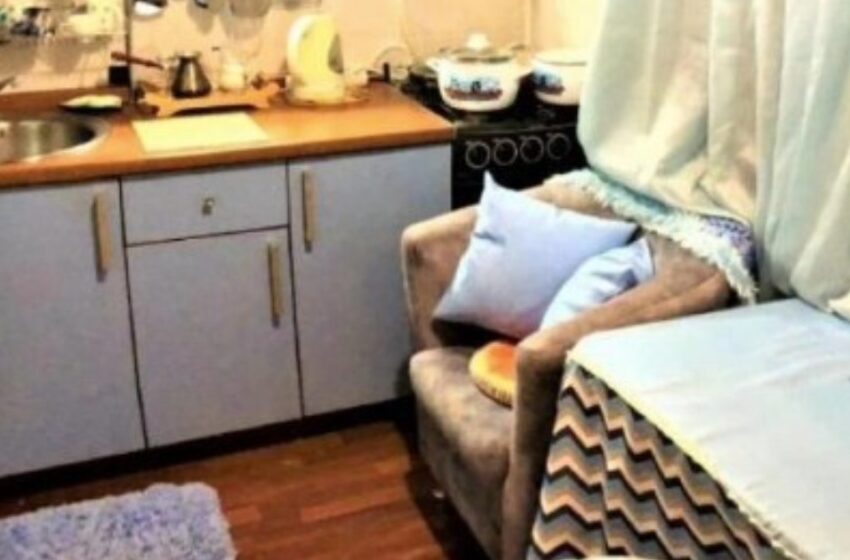  “De un Desguace a una Cocina Elegante”: ¡Una Joven Transformó Su Vieja Cocina Por Sí Misma!