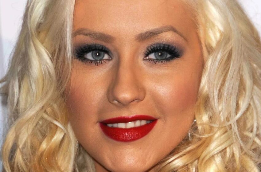  “¡Parece que tiene 18 años de nuevo!”: ¡Christina Aguilera, de 43 años, asombra a todos con su sorprendente apariencia juvenil y figura impecable!