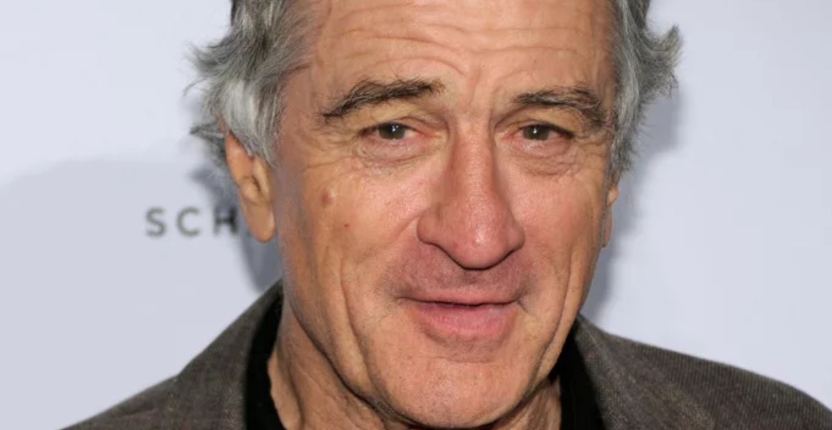 ¡Robert De Niro Celebra Su 81º Cumpleaños en un Yate: ¡Sus Fotos Sin Camisa Causaron Sensación en Internet!