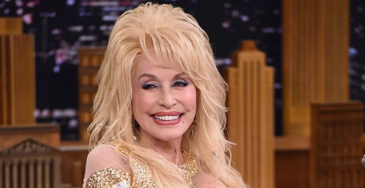 “Ha estado ocultando a su esposo durante 58 años”: ¡Fotos raras del “privado” esposo de Dolly Parton!