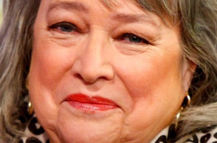  Kathy Bates, de 76 años, sorprende a sus fans con su apariencia notablemente delgada: ¿cómo luce ahora?