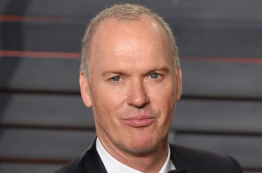  “¡Ya tiene 73 años, pero aún se ve tan joven!”: ¡Michael Keaton asombra a todos con su apariencia de “siempre joven”!