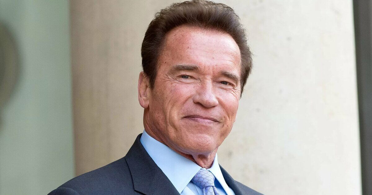 “¡El joven amante ha exprimido toda su energía”: el envejecido Arnold Schwarzenegger pasea por Nueva York con un polo ajustado!