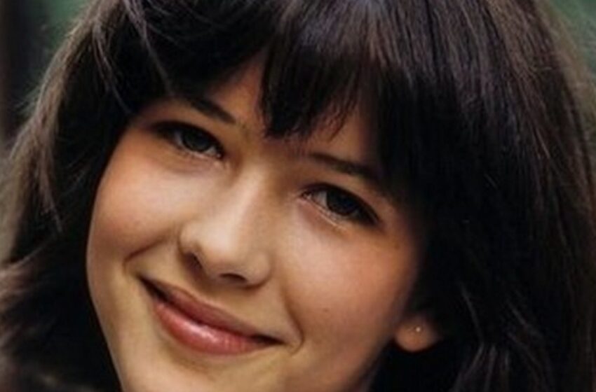  ”La vejez también puede ser elegante”: ¡Sophie Marceau sigue luciendo impresionante a pesar de sus 57 años!