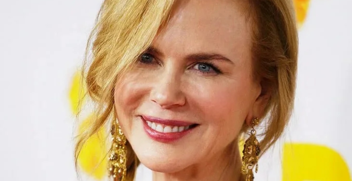 Las nuevas fotos de Nicole Kidman levantan cejas: ¡Qué atuendo tan revelador para una mujer de 56 años!