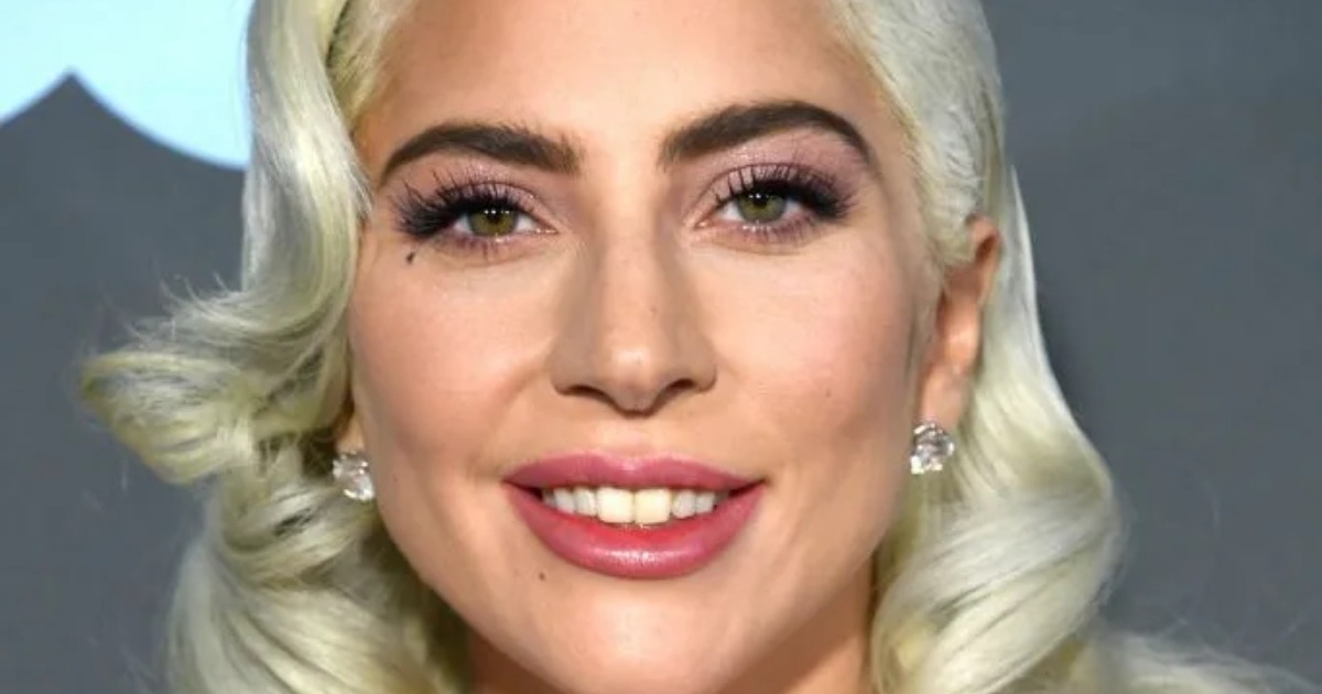 “La Asombrosa Transformación de la Estrella”: Sorprendentes Imágenes del Look “Irreconocible” de Lady Gaga