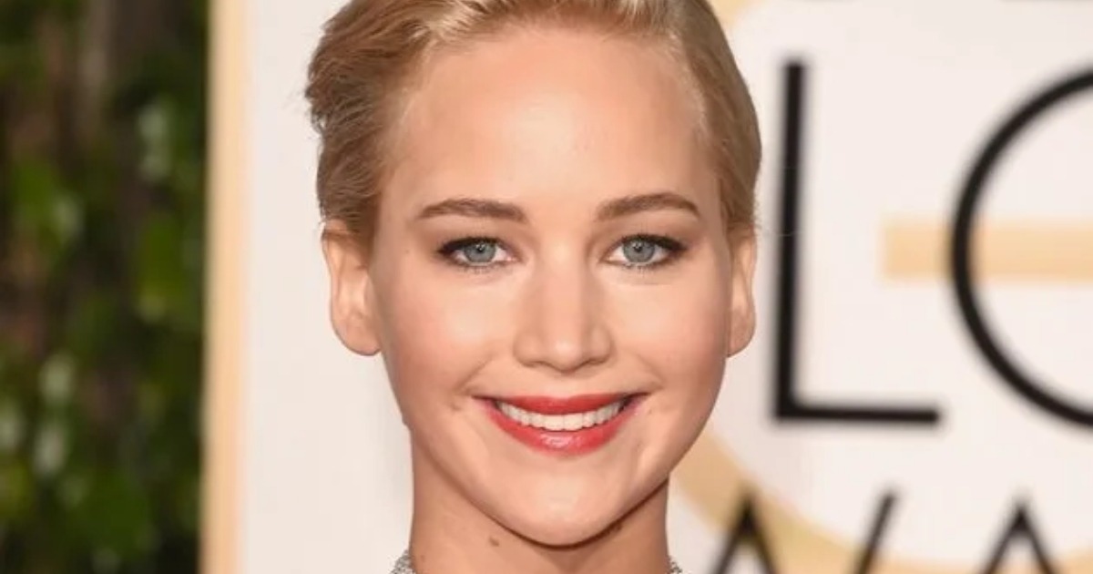 “¡Jennifer Lawrence presume su pancita de embarazo: captada por los paparazzi por primera vez!” – ¿Cómo luce ahora?