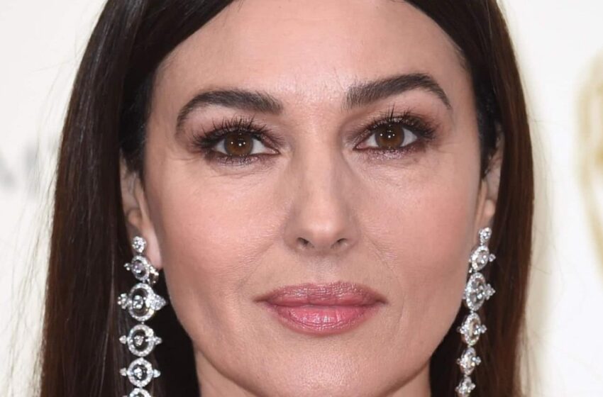  Monica Bellucci comparte impresionantes fotos desnudas por primera vez a los 60 años: ‘¡Sus fans están sonrojados por ella!’