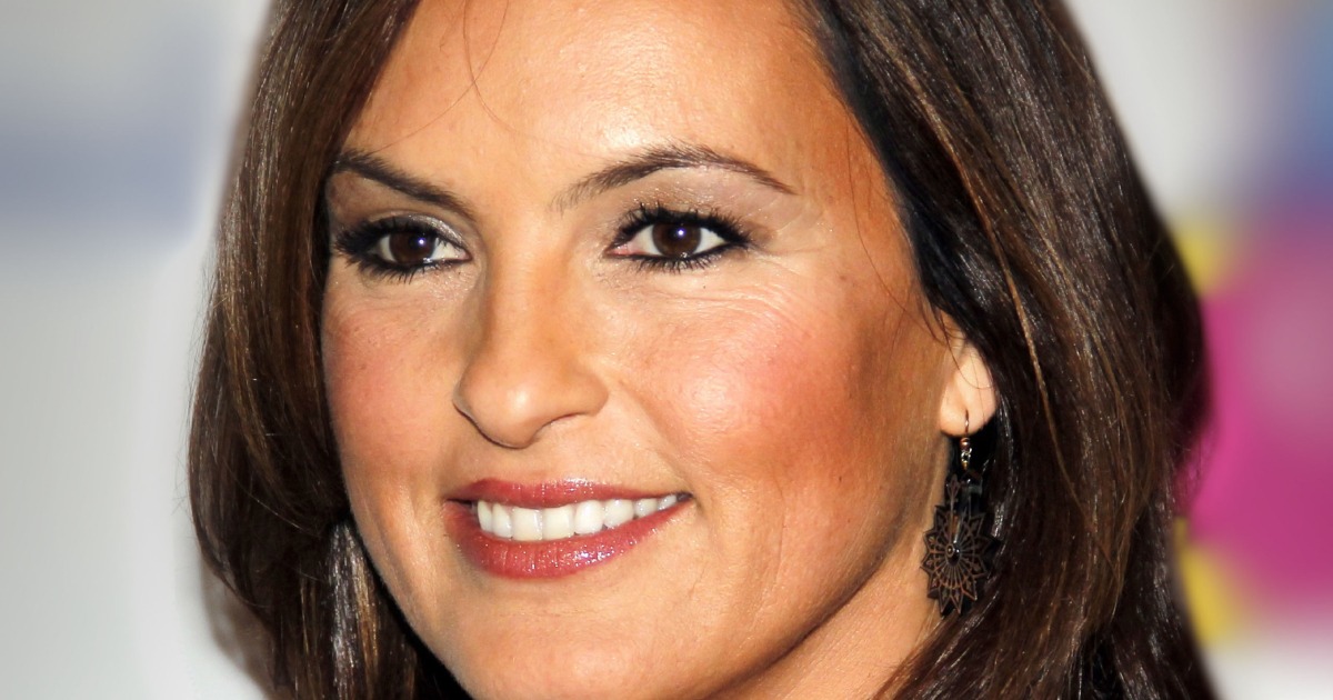 “¡Ella es una verdadera diosa!” Mariska Hargitay mostró sus curvas perfectas a los 59 años.