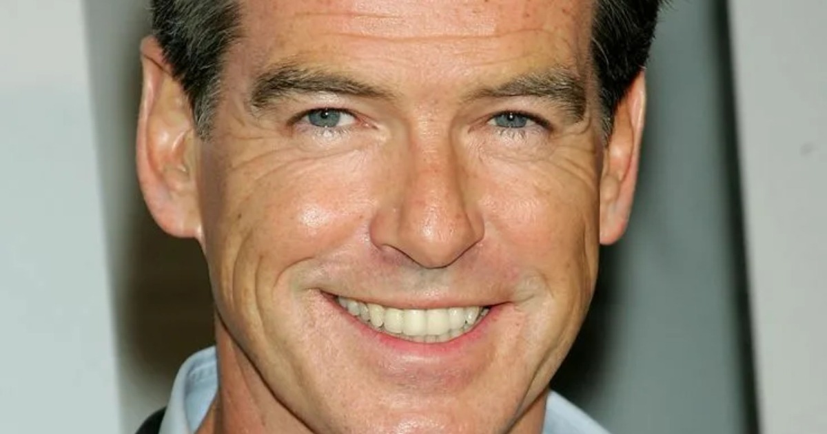 “El hijo de 23 años de Pierce Brosnan es llamado el ‘nuevo’ James Bond”: ¿Cómo luce?