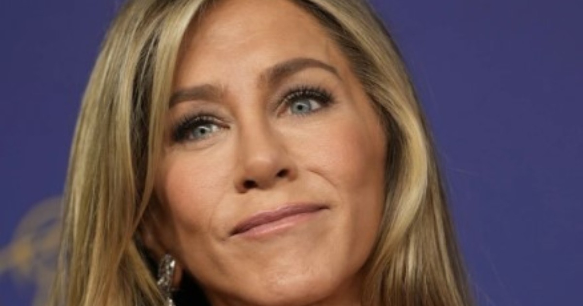 La última aparición de Jennifer Aniston en los Premios Emmy 2024 dejó a todos hablando: “¿Qué pasa con su cabello? ¿Le queda bien?”